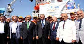 GAZZE YARDIM GEMİSİ MERSİN'DEN UĞURLANDI