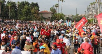 MERSİN'DE 1 MAYIS COŞKUSU