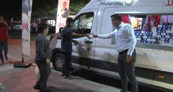 Mersin'de 21 camide 25 bin kandil simidi dağıtıldı