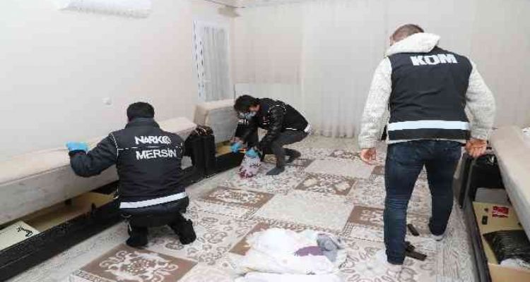 Mersin'deki tefeci ve kaçakçılık operasyonunda 12 kişi gözaltına alındı