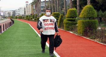 Hayvan haklarına dikkat çekmek için Mersin'den İzmir'e yürüyecek