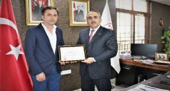 Sağlık Bakanlığının ‘yılın hekimi’ ödülünü, Mersin'de Ballı ve Serin aldı