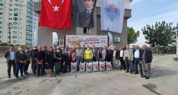 Tarsus'ta üreticilere organik gübre desteği