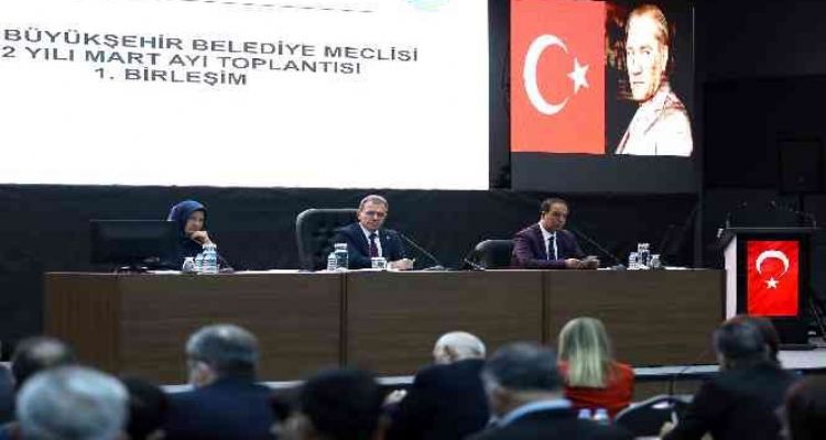 Başkan Seçer: "Toroslar'da 50 dönümlük yeni mezarlık alanı yapılacak"