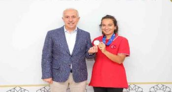 Başkan Gültak'tan Milli Sporcu Miray Ulaş'a destek sözü