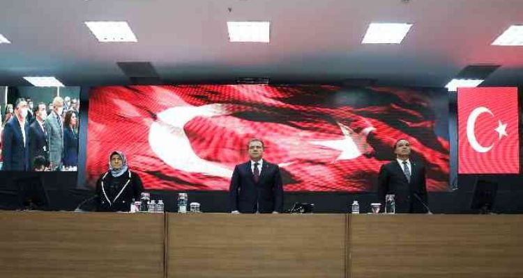 Toroslar Uluslararası Yarı Maratonunun başlangıç çivisi çakıldı