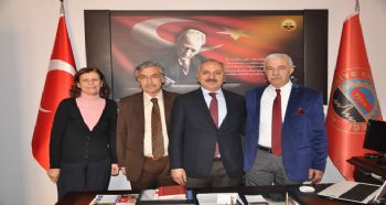 BAŞKAN DİNÇER’DEN YAŞAM USTASI EMEKLİLERE ZİYARET