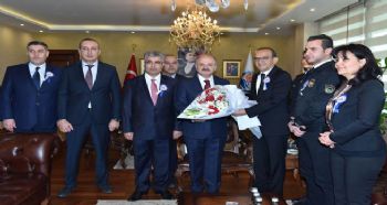 VALİ ÖZDEMİR ÇAKACAK, ORTA AKDENİZ GÜMRÜK VE TİCARET BÖLGE MÜDÜRÜ EROL’U KABUL ETTİ