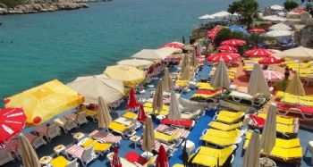Seçim nedeniyle Mersin’de sahiller boşaldı