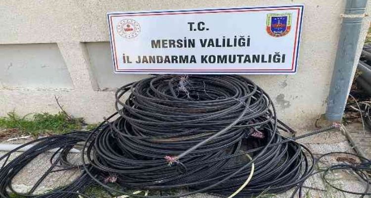 Kablo hırsızları yakalandı