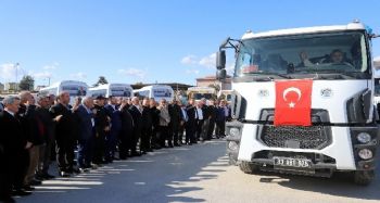11 kamyondan oluşan yardım konvoyu Akdeniz'den yola çıktı