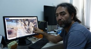 Dev balina gemi çarpması sonucu ölmüş