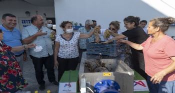 Giritli mahallesindeki üreticiler üzüm sıkma makinesiyle daha çok ürün işleyecek