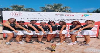 Mezitli Belediyesinin tenisçileri Antalya'dan şampiyonlukla dönüyor