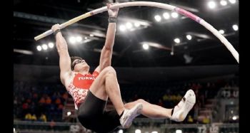 MEÜ öğrencisi milli atlet Ersu Şaşma Türk atletizm tarihine geçti