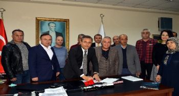 Akdeniz Belediyesi'nde toplu iş sözleşmesi sevinci