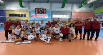 Mersin GSK Kadın Voleybol takımı ilk haftayı galibiyetle kapattı