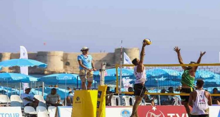 Pro Beach Tour Mersin etabı Kızkalesi'nde başladı