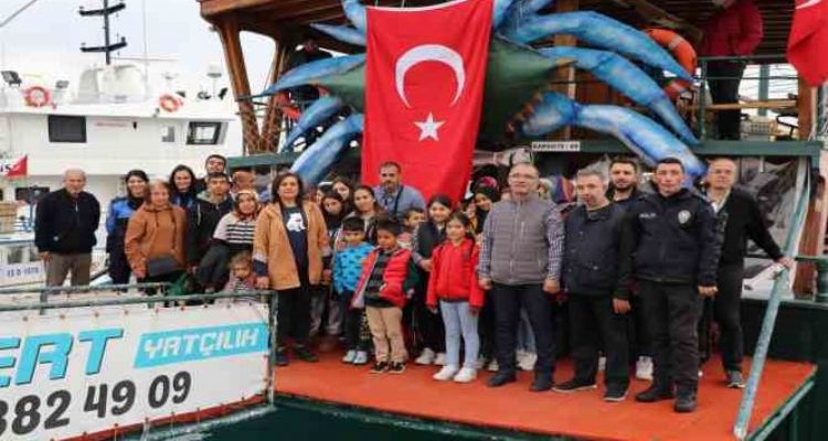 Mersin Emniyetinden depremzede çocuklara moral gezisi