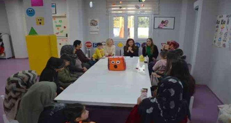 Mersin Büyükşehir Belediyesinden rehberlik hizmeti