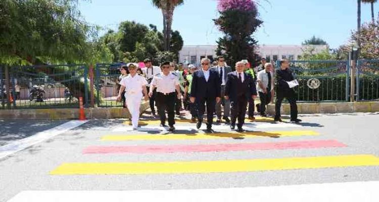 'Yayalar için 5 adımda güvenli trafik' kampanyası Mersin'de başladı