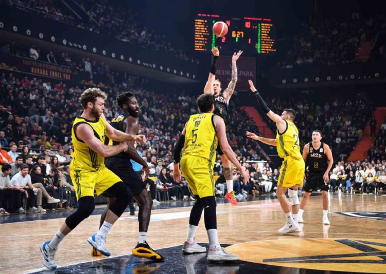 Türkiye Basketbol Süper Ligi: Mersin Spor: 69 - Fenerbahçe: 98