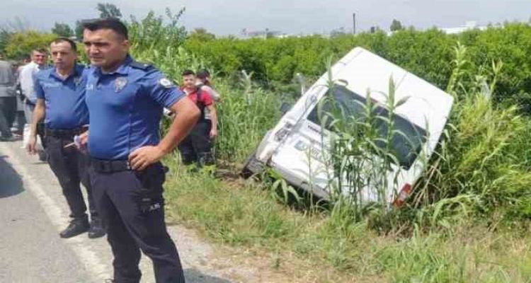 İşçi servisleri çarpıştı: 2 yaralı