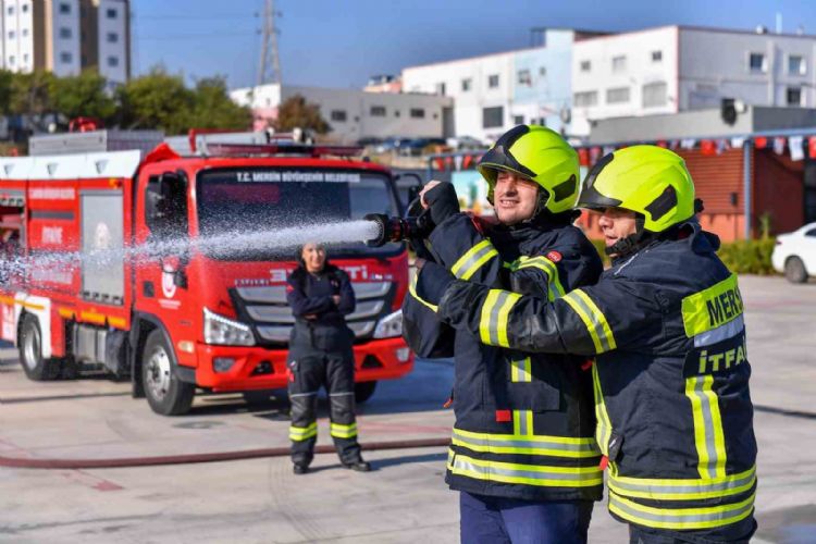 Serebral Palsi hastası gencin itfaiye eri olma hayali gerçek oldu