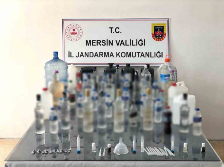 Mersin’de 100 litre sahte içki ele geçirildi