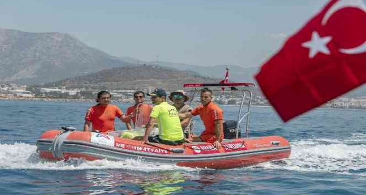 Su altı ve su üstü kurtarma ekipleri, başarıları çalışmalara imza atıyor
