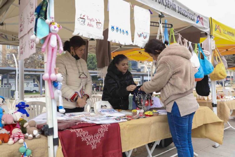 Mersin’de kadın emeği Kent Meydanında değer buluyor