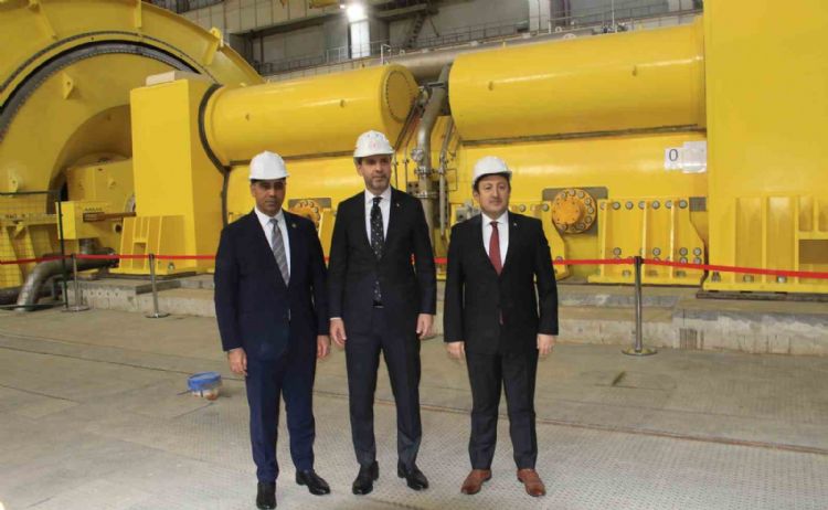 Bakan Bayraktar: Akkuyu NGS’de ilk reaktörü 2025 yılında deneme üretimine alacağız