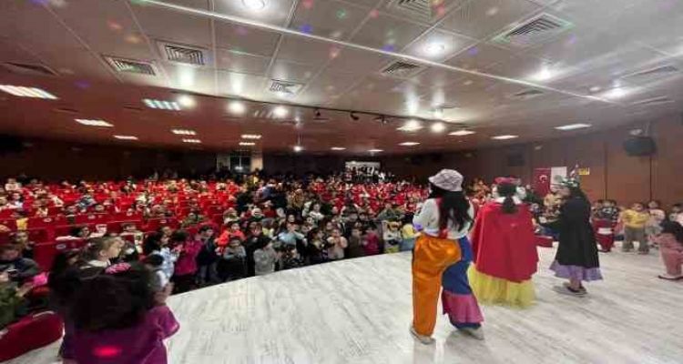 Mersin'de çocukların yarı yıl tatili dolu dolu geçiyor