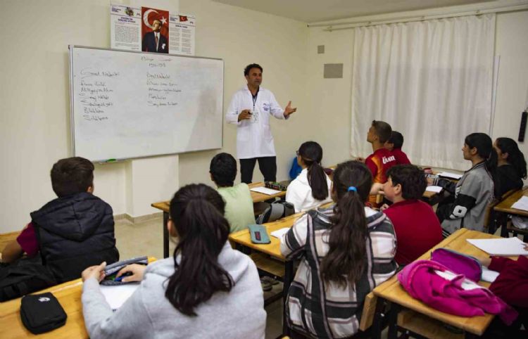 Çamlıyayla’da öğrencilere eğitim desteği