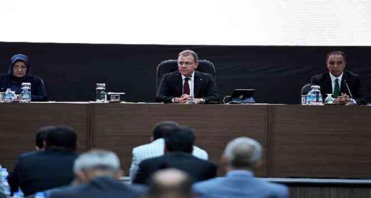 Seçer: "Kent merkezini tekrar cazibe merkezi haline getireceğiz"