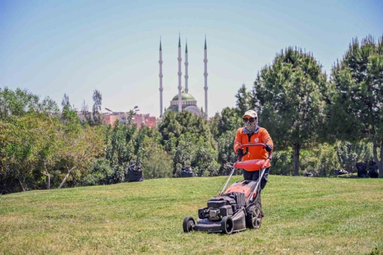 Mersin Büyükşehir Belediyesi, bayram hazırlıklarını tamamladı