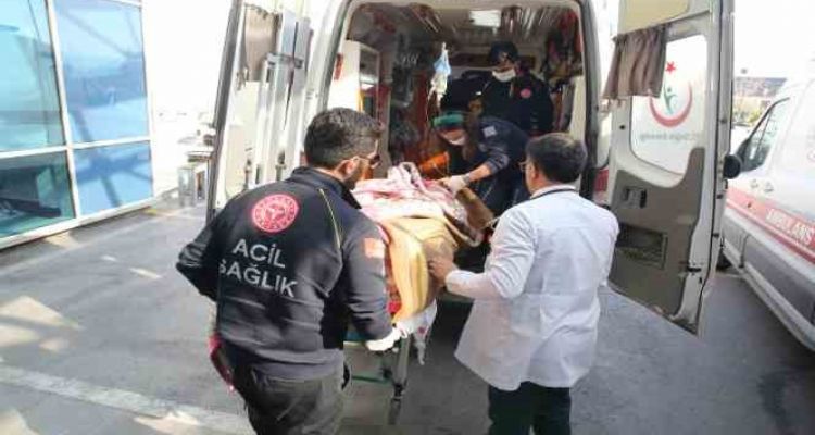 278 saat sonra enkazdan sağ çıkarılan Hakan Yasinoğlu, Mersin'e getirildi