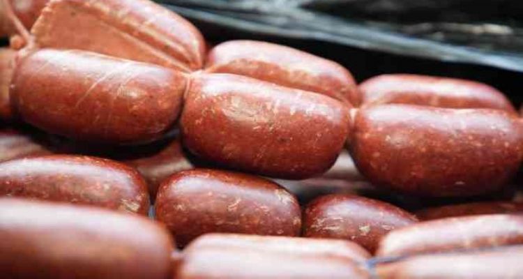 Dana sucuğundan tavuk eti çıktı