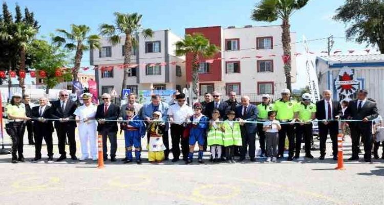 Vali Su, ‘Polis Amca Trafik Eğitim Parkı'nın açılışını yaptı