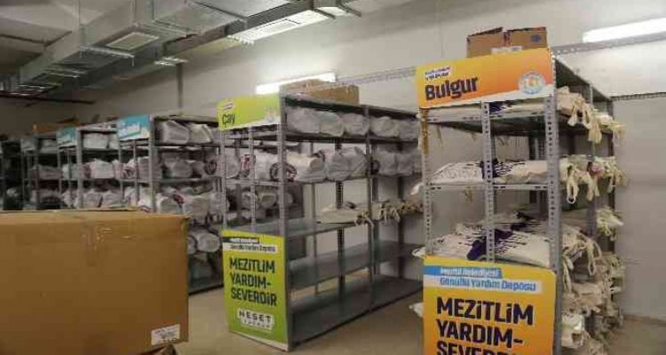 Mezitli Belediyesinden kırtasiye desteği