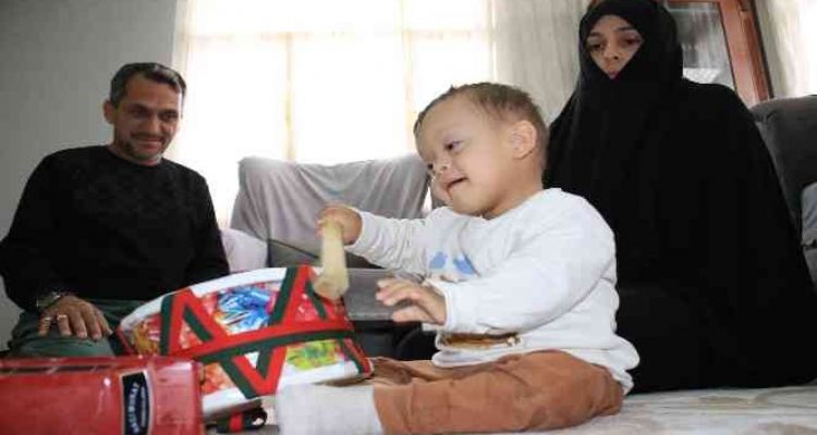 Minik Muhammet yaşama tutunmak için ilik nakli bekliyor