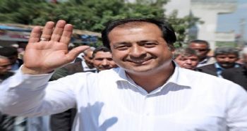 AK PARTİ’Lİ ESKİ VEKİLE FETÖ’DEN GÖZALTI