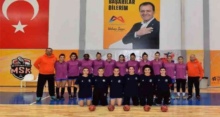 Mersin Büyükşehir Kadın Hentbol Takımı, Süper Lig yolunda