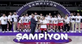 Mersin Büyükşehir GSK Kadın Basketbol Takımı şampiyon oldu