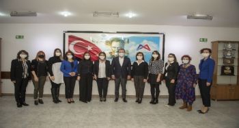 Seçer: “Yasaların kadına şiddeti önleyecek cezai müeyyideler içermesi gerekiyor”