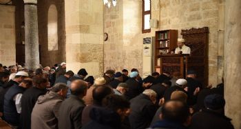 Deprem ve çığda hayatını kaybeden vatandaşlar için Tarsus'ta mevlit okutuldu