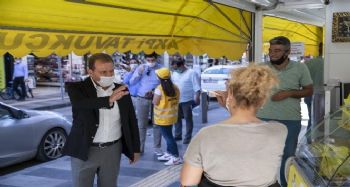 Başkan Seçer'e esnaf gezisinde yüksek su faturalarını sordular