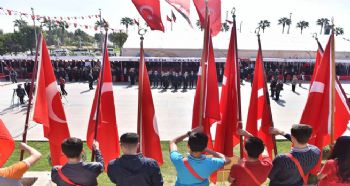 BÜYÜK ÖNDER ATATÜRK’ÜN MERSİN’E GELİŞİ TÖRENLERLE KUTLANDI