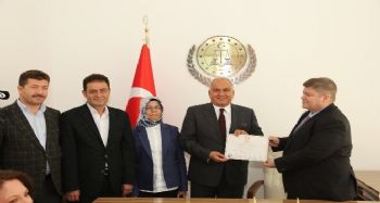 BAŞKAN TOLLU MAZBATASINI ALDI