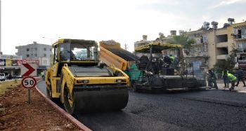 Mersin Büyükşehir Belediyesi asfalt çalışmalarını sürdürüyor